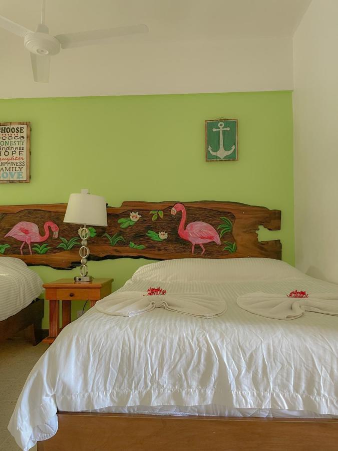 Hotel Mar Rey Tamarindo Exterior photo