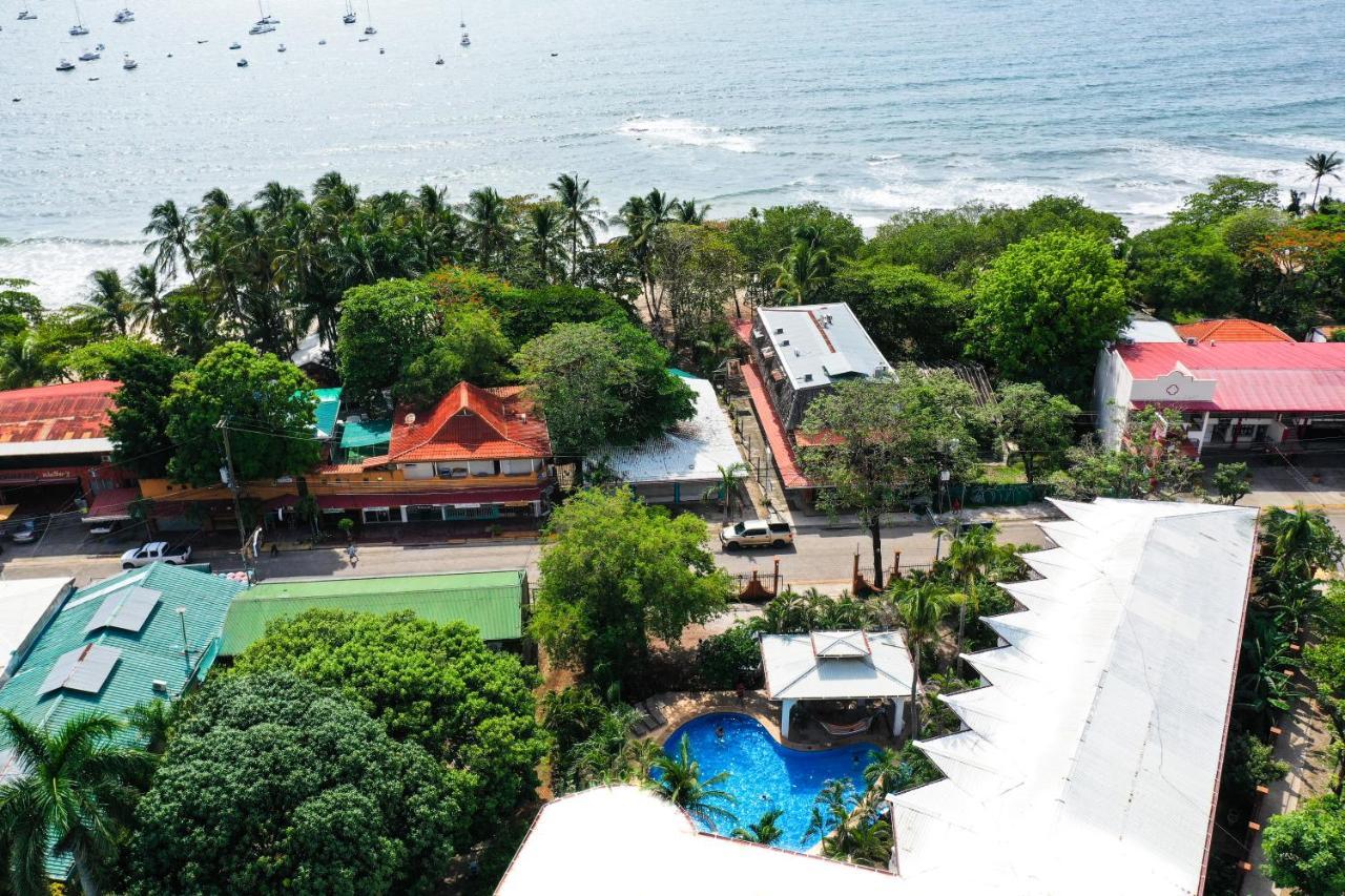 Hotel Mar Rey Tamarindo Exterior photo